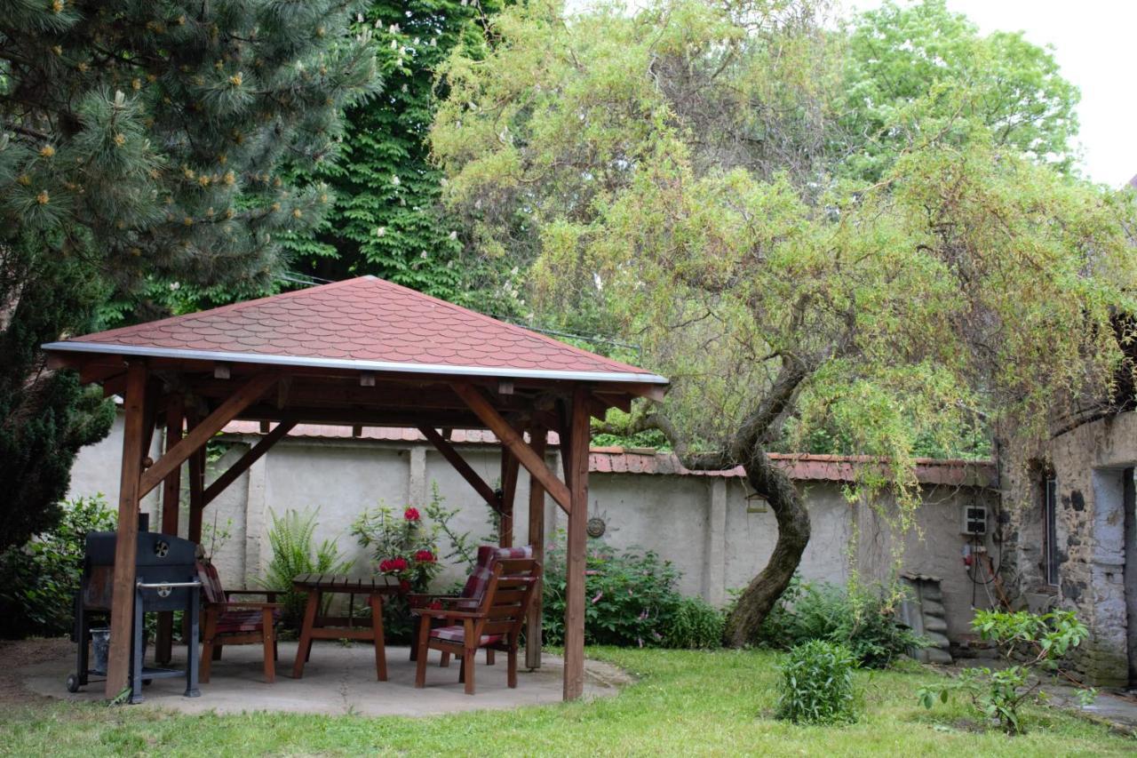 Na Konske Farme Apartment Malecov Exterior photo